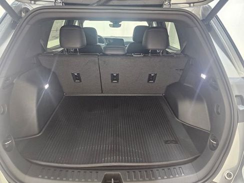 New 2026 Chevrolet Equinox LT w/ Convenience Package II FWD image 4