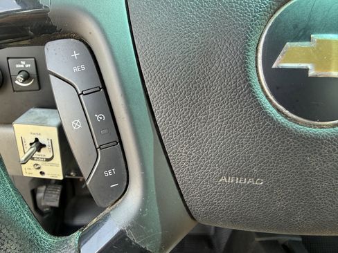 Used 2013 Chevrolet Silverado 1500 W/T AWD/4WD image 17