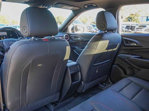 Used 2024 Chevrolet Trax RS w/ Sunroof Package image 27