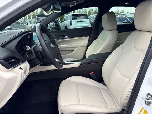 Certified 2026 Cadillac CT4 Luxury image 11