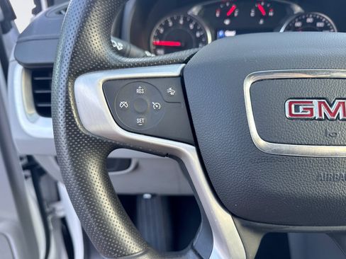 Used 2024 GMC Terrain SLE FWD image 23