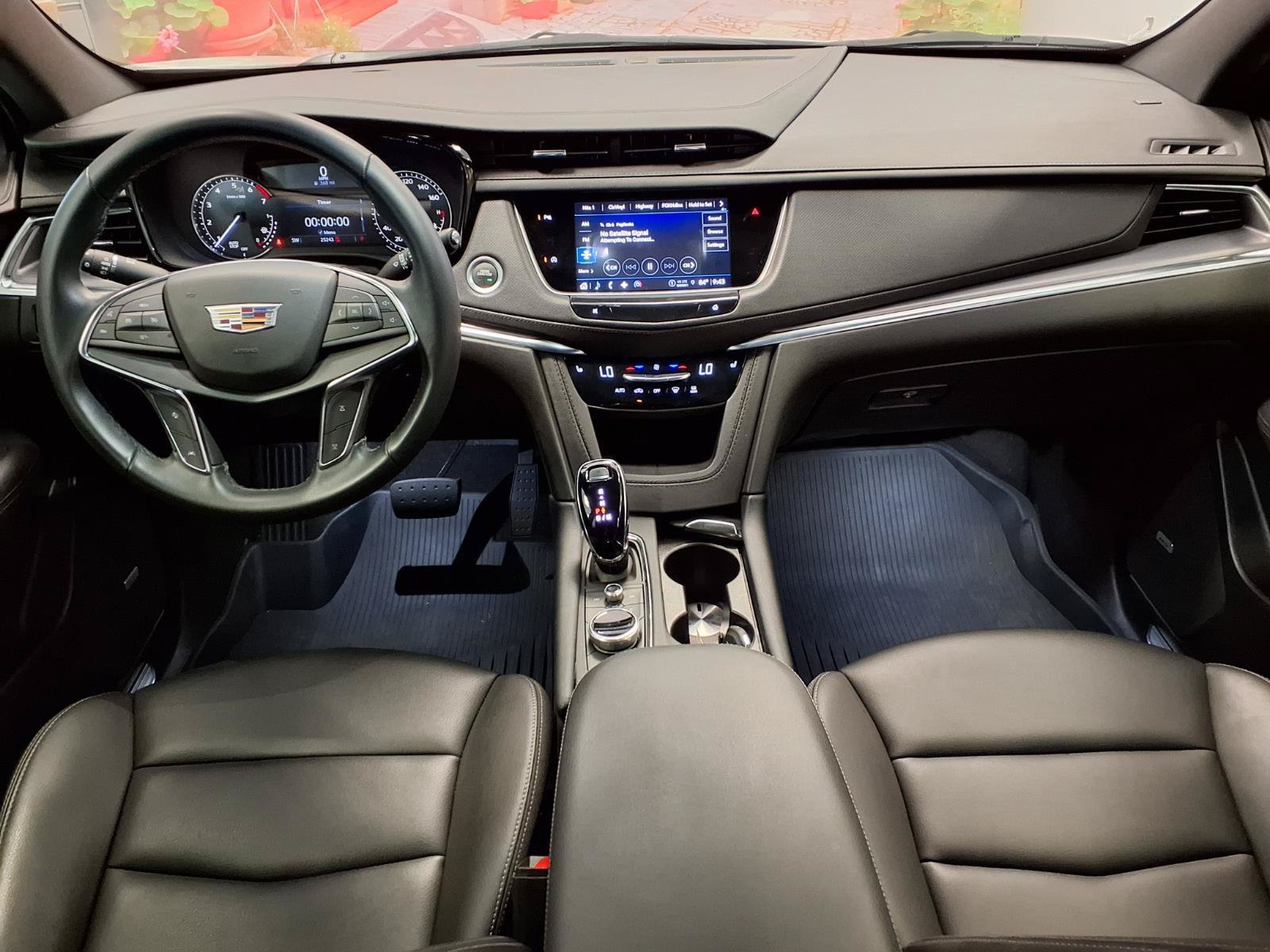 Certified 2024 Cadillac XT5 Luxury FWD image 16