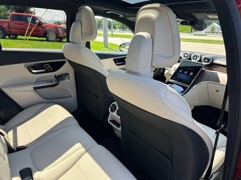 Used 2026 Mercedes-Benz GLC 300 4MATIC image 21