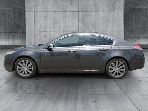 Used 2010 Acura TL FWD image 2
