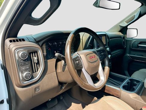 Used 2019 GMC Sierra 1500 SLT w/ SLT Premium Plus Package AWD/4WD image 9