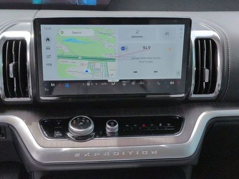 New 2026 Ford Expedition Platinum image 18