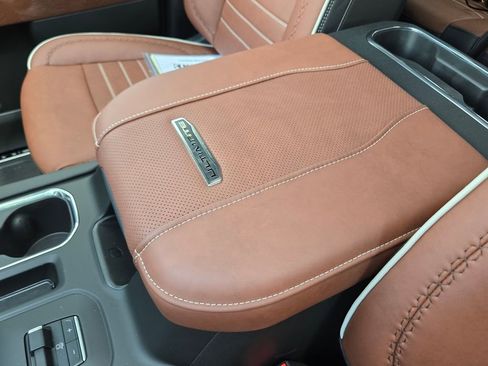 New 2025 GMC Sierra 2500 Denali Ultimate image 30