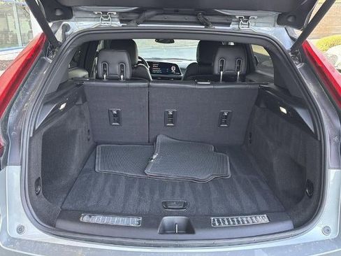 Used 2025 Cadillac XT4 Premium Luxury FWD image 18