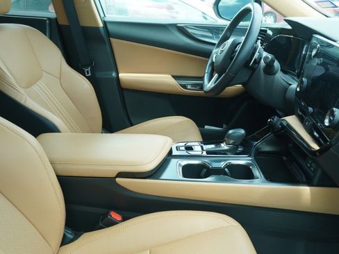 Used 2024 Lexus NX 250 FWD image 8