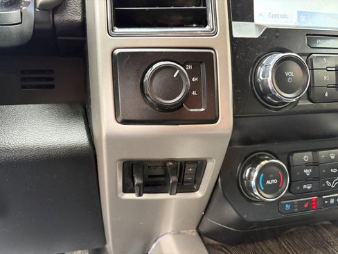 Used 2020 Ford F550 4x4 Crew Cab Super Duty image 23