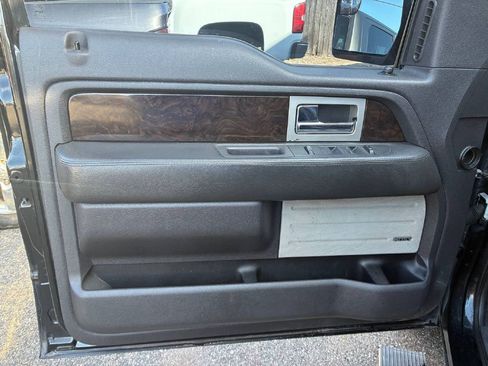 Used 2013 Ford F150 Platinum image 12