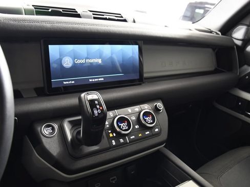 Used 2020 Land Rover Defender 110 First Edition AWD/4WD image 32