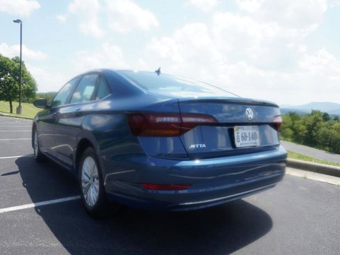 Used 2019 Volkswagen Jetta S w/ Driver Assistance Package FWD image 5