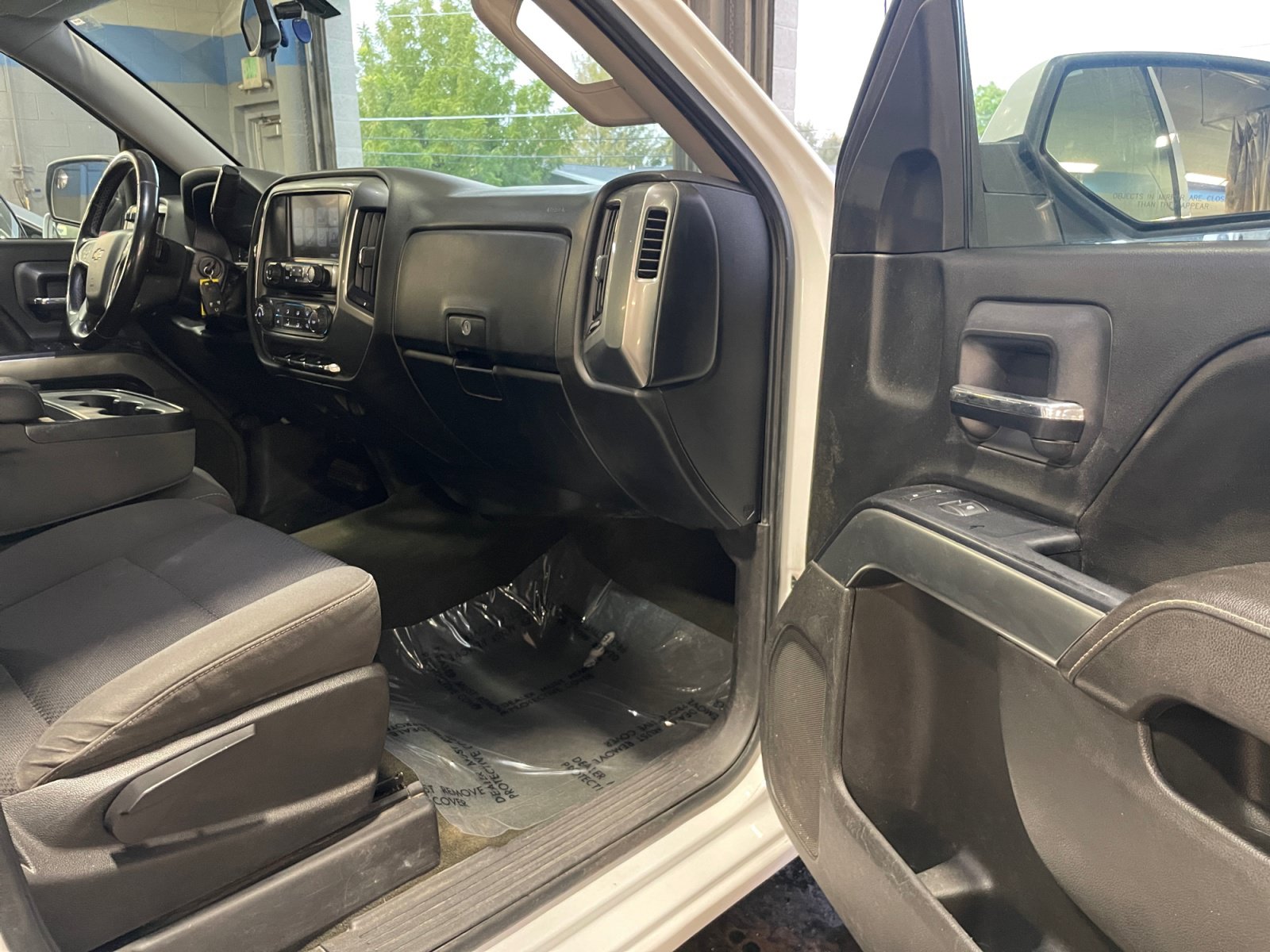 Used 2017 Chevrolet Silverado 1500 LT w/ Trailering Package AWD/4WD image 26