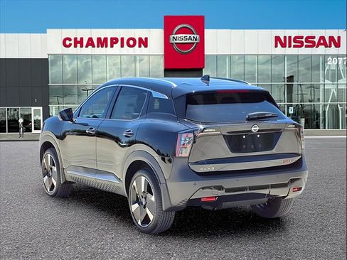 New 2025 Nissan Kicks SR w/ Illumination Package image 4