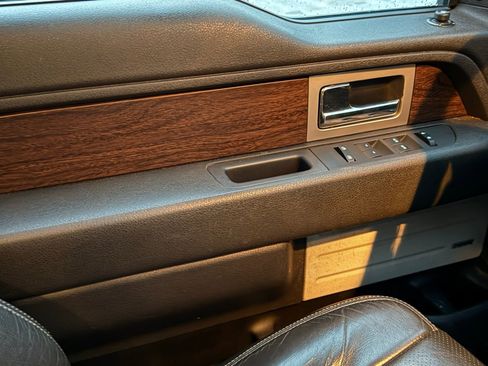 Used 2013 Ford F150 Lariat w/ Luxury Equipment Group image 32