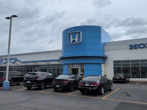 Used 2025 Jeep Compass Trailhawk image 23