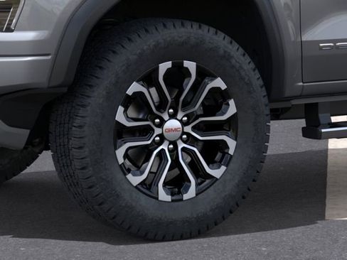 New 2026 GMC Canyon Denali AWD/4WD image 9