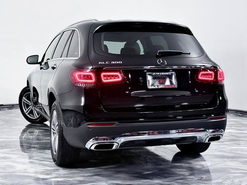 Used 2021 Mercedes-Benz GLC 300 4MATIC w/ Multimedia Package image 9