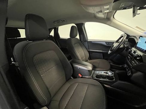 Used 2024 Ford Escape Active AWD/4WD image 9