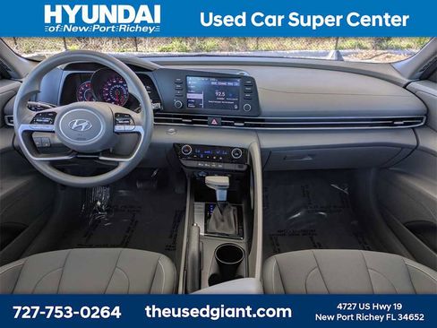 Used 2023 Hyundai Elantra SEL w/ Preferred Accessory Package image 14