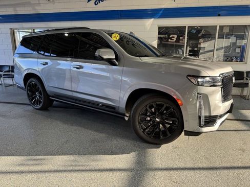 Used 2023 Cadillac Escalade Sport w/ LPO, ONYX Package image 2