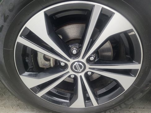 Used 2023 Nissan Sentra SV FWD image 31