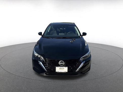 Used 2025 Nissan Sentra SV image 4