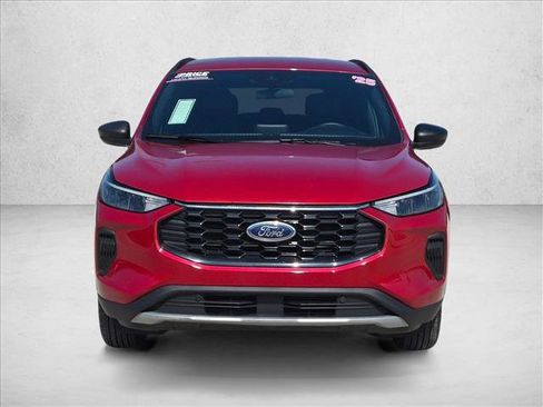 Used 2025 Ford Escape ST-Line AWD/4WD image 2