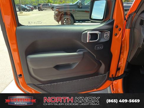 New 2026 Jeep Wrangler Unlimited Rubicon AWD/4WD image 4