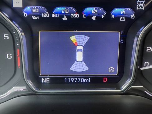 Used 2021 GMC Yukon XL Denali w/ Denali Premium Package image 20