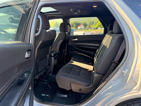 Used 2022 Dodge Durango SXT w/ Blacktop Package AWD/4WD image 12