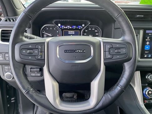 Used 2021 GMC Yukon Denali w/ Denali Premium Package image 20