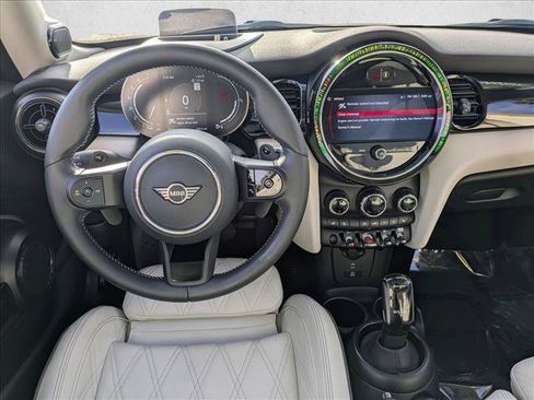 Used 2024 MINI Cooper S image 18