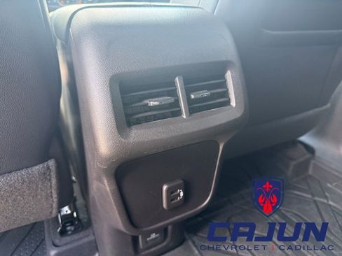 Used 2024 Chevrolet Equinox RS FWD image 19