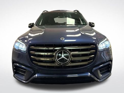 Used 2024 Mercedes-Benz GLS 450 4MATIC image 8