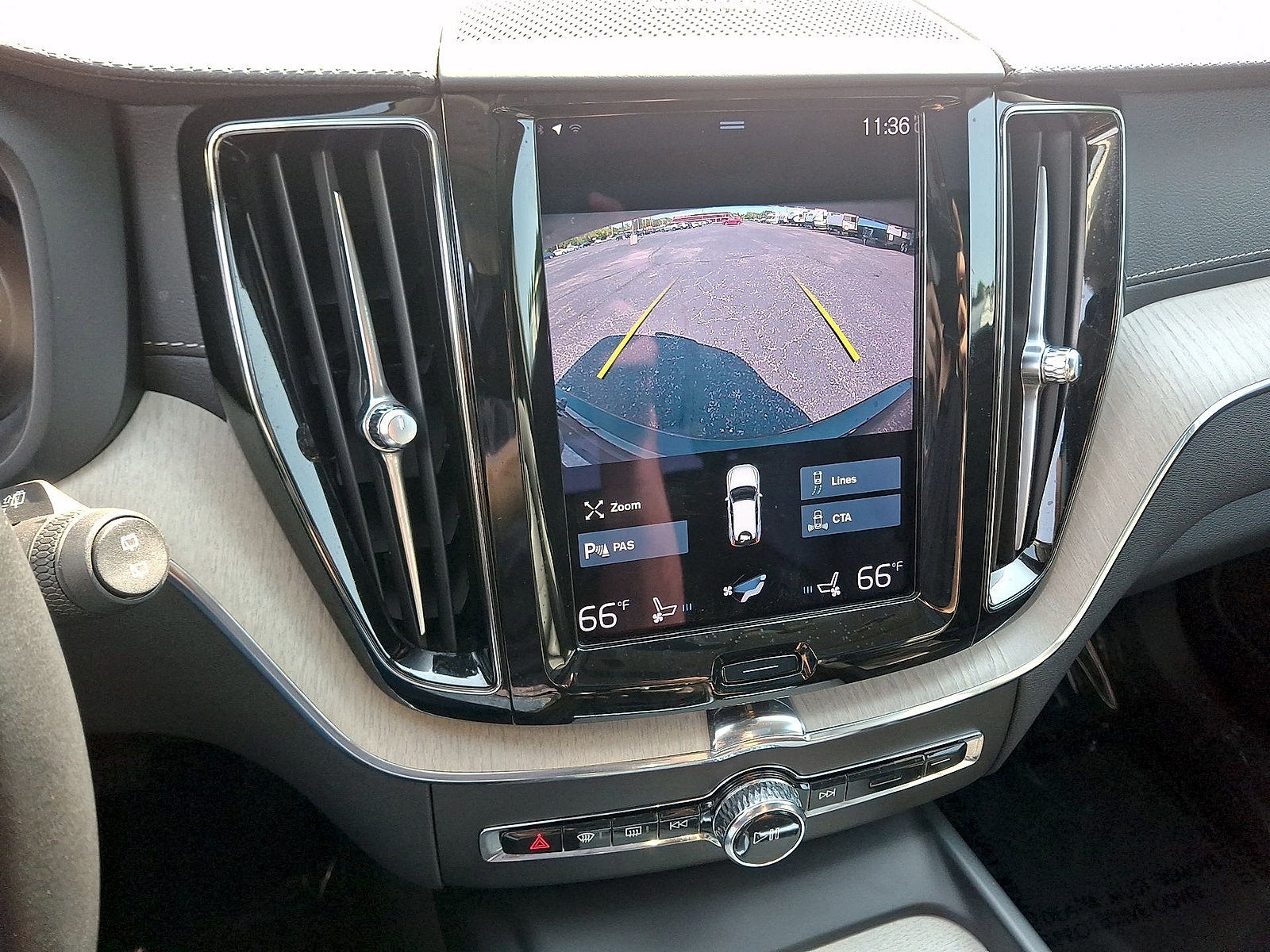 Used 2021 Volvo XC60 T6 Inscription AWD/4WD image 15