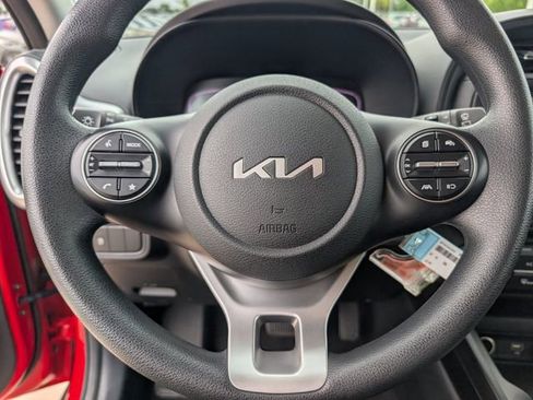 Used 2024 Kia Soul LX w/ Option Group 015 FWD image 12