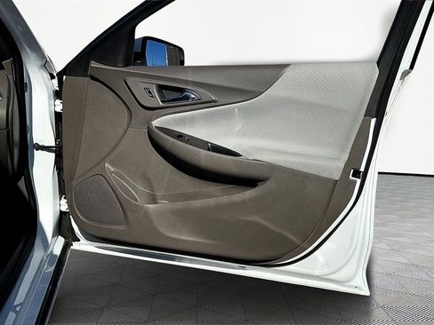 Used 2020 Chevrolet Malibu LT image 24