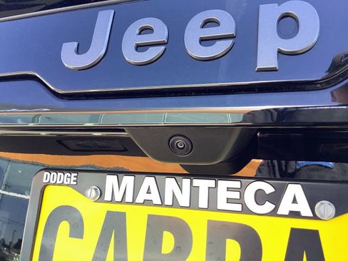 New 2026 Jeep Cherokee Limited image 28