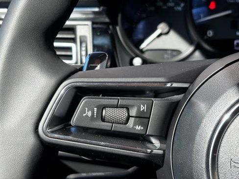 Certified 2026 Porsche Macan AWD/4WD image 15
