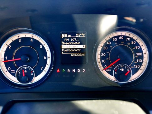 Used 2017 RAM 1500 Express image 7