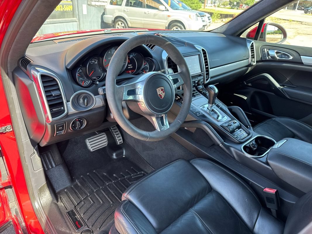 Used 2013 Porsche Cayenne GTS AWD/4WD image 11
