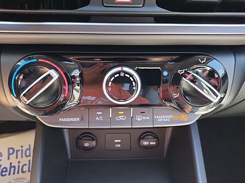 Used 2023 Hyundai Kona SEL FWD image 30