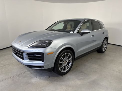 New 2026 Porsche Cayenne image 1