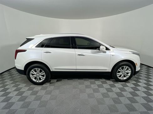 Used 2022 Cadillac XT5 Luxury image 2