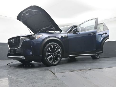 Certified 2024 MAZDA CX-90 Plug-In Hybrid w/ Premium Pkg image 47