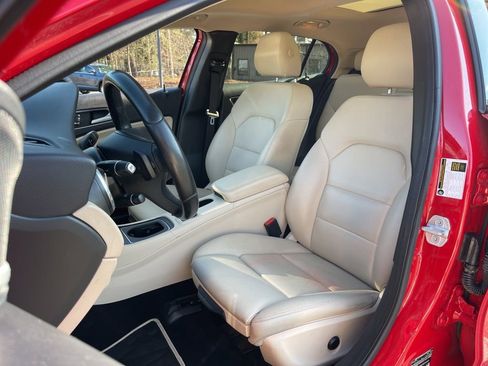 Used 2017 Mercedes-Benz GLA 250 4MATIC image 21