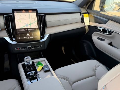 New 2027 Volvo XC90 B6 Plus AWD/4WD image 10