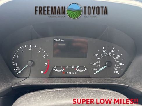 Used 2022 Ford Escape SE image 8